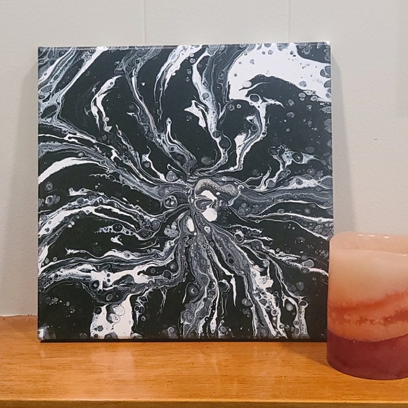 10"x10" HANDMADE PAINT POUR - Picture 1 of 3